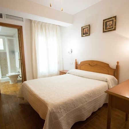 Hotel Las Flores Tolox Kültér fotó