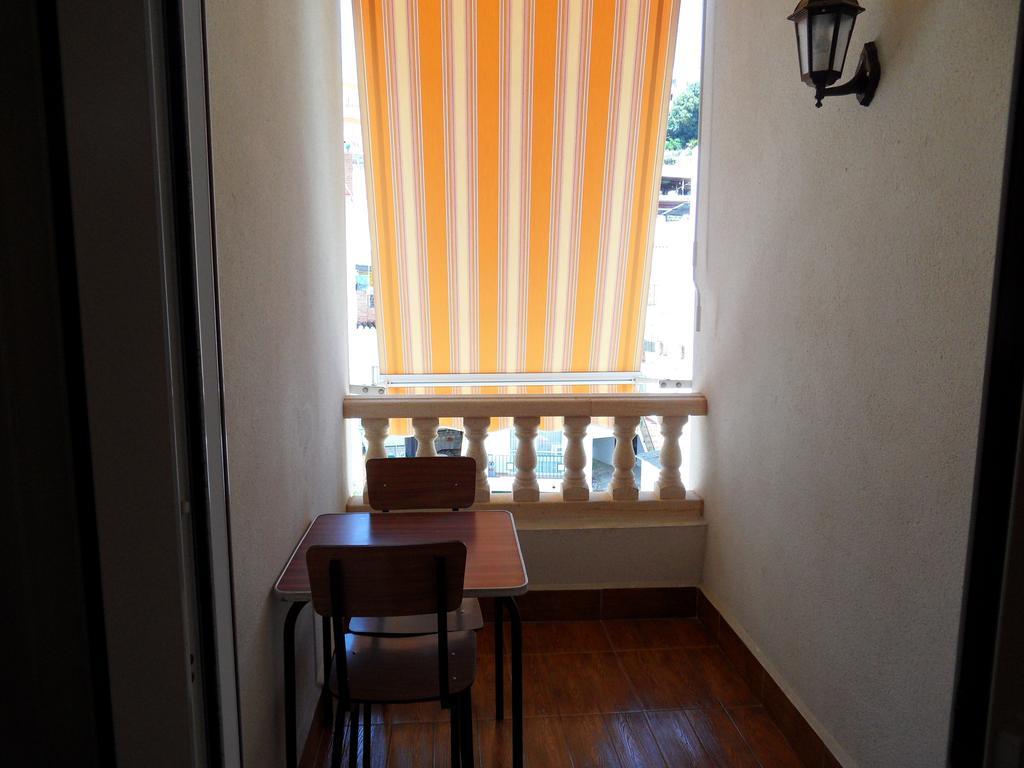 Hotel Las Flores Tolox Kültér fotó