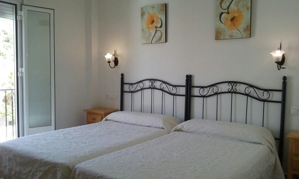 Hotel Las Flores Tolox Kültér fotó