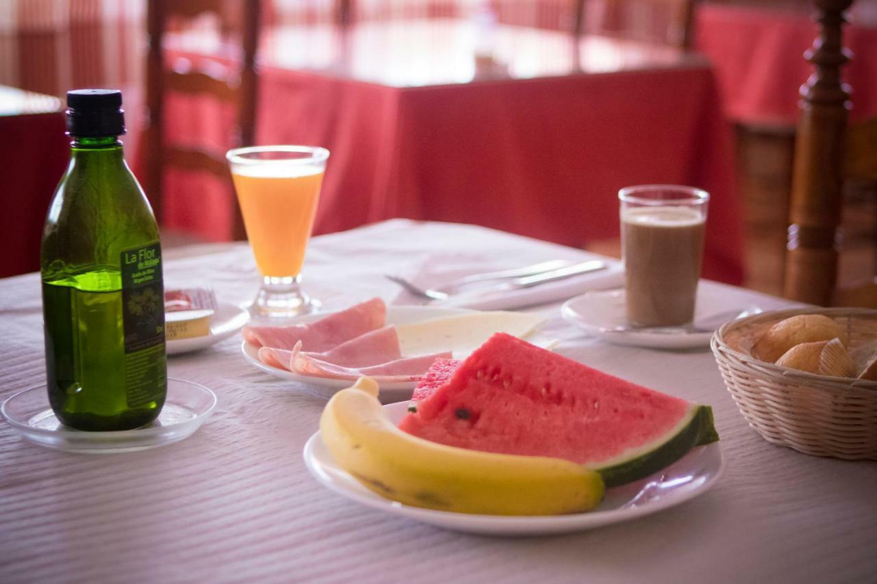 Hotel Las Flores Tolox Kültér fotó